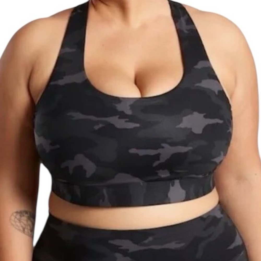 Athleta | Ultimate Printed Racerback Sports Bra Black Camo Size D-DD 3X NWT